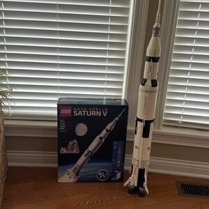 Lego NASA Apollo Saturn V 21309